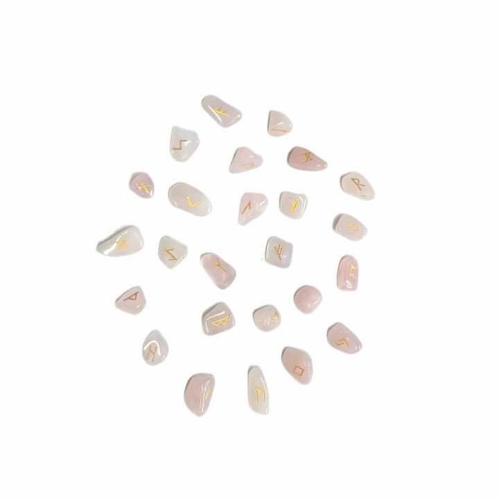Features Energy blessed crystal stones with crystal bags that can divinate yourself - BEAR GIRL
