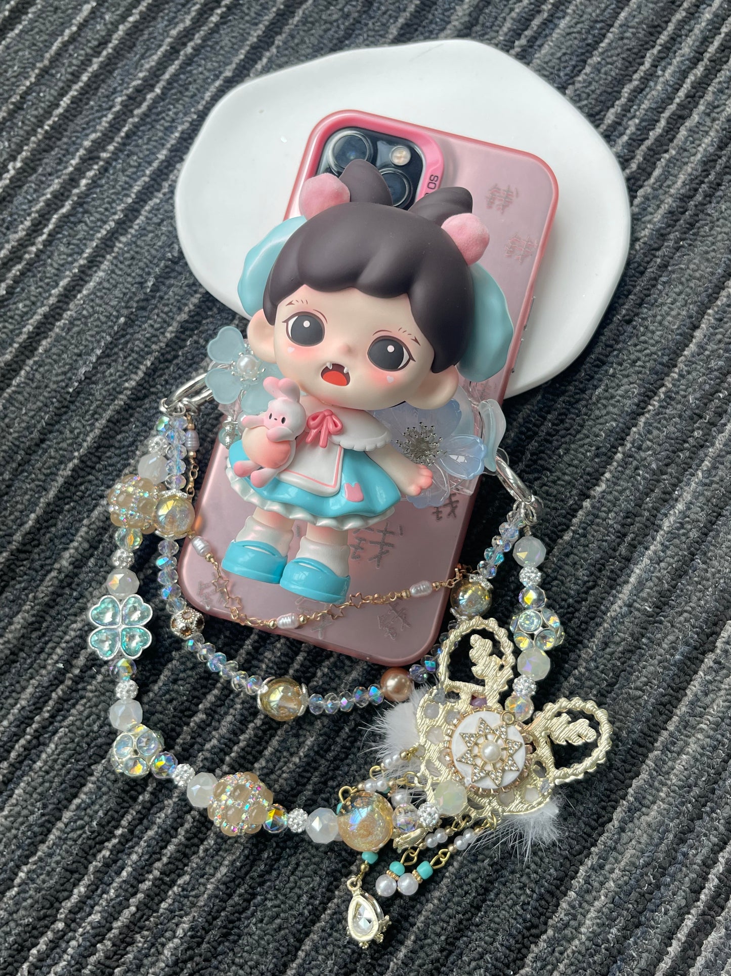 Mobile phone doll back clip DIY custom