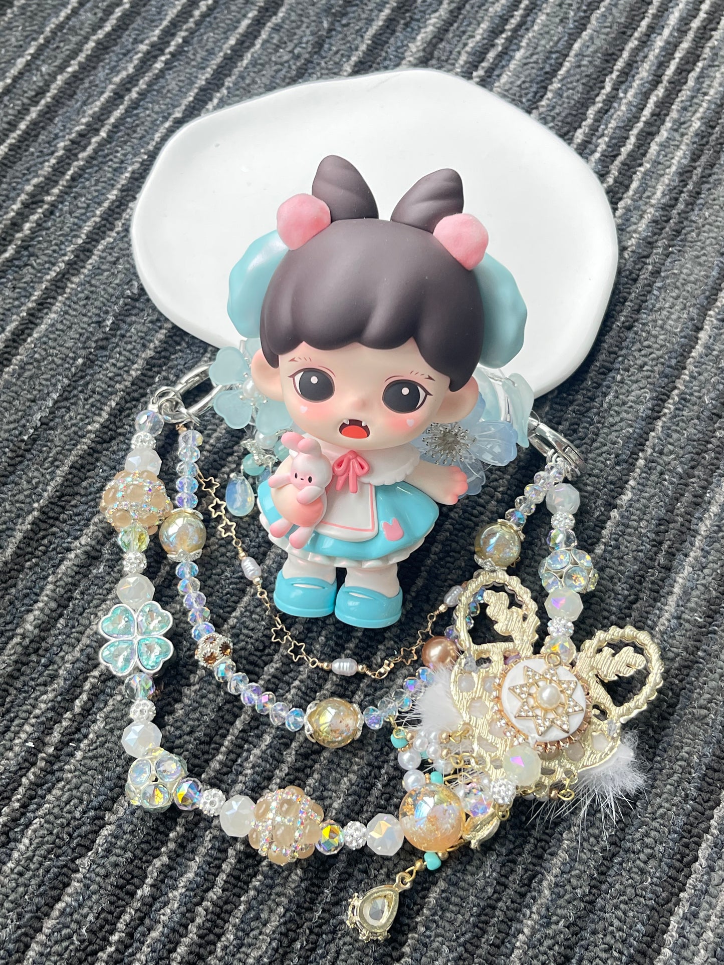 Mobile phone doll back clip DIY custom