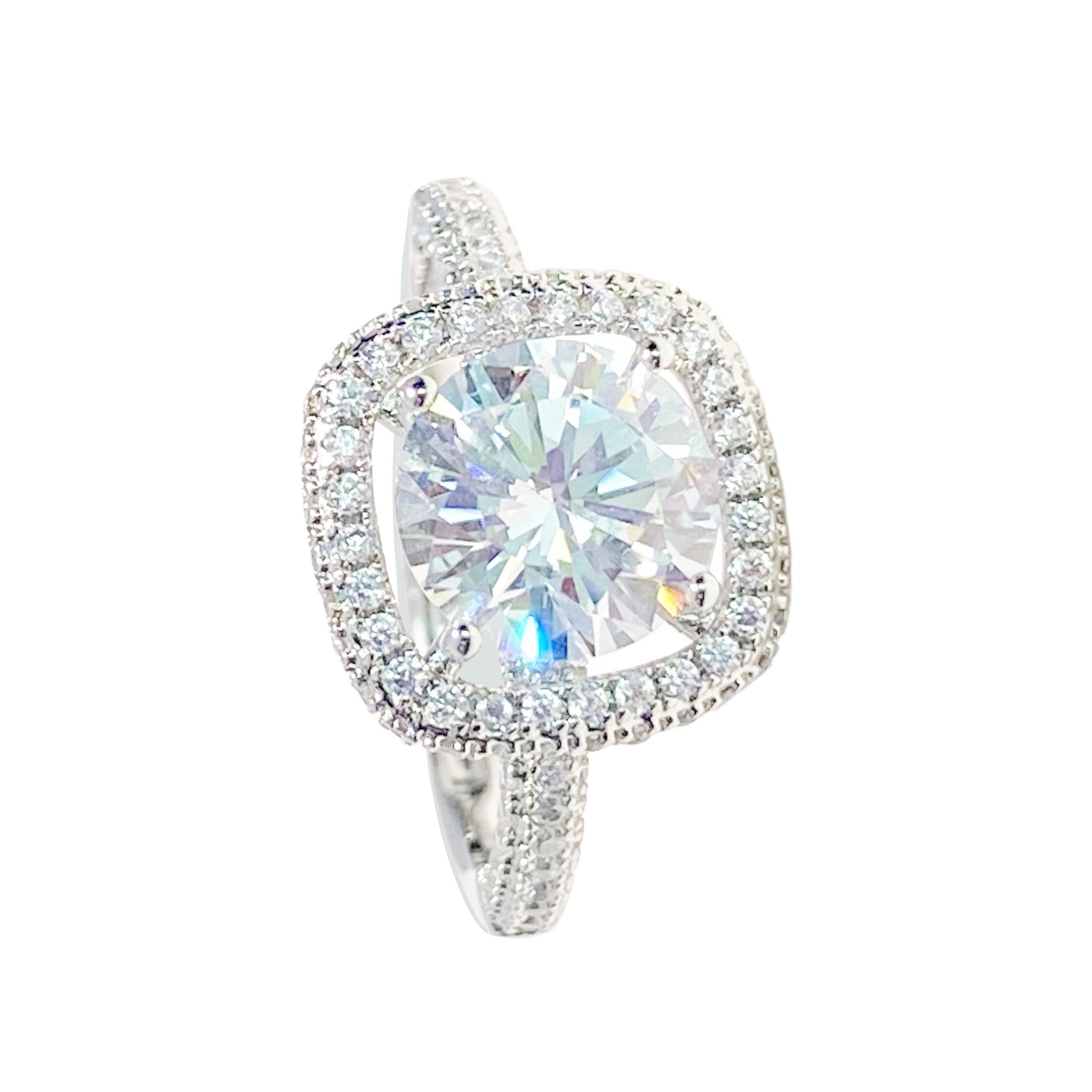 High - end rings sold at a discount - BEAR GIRL