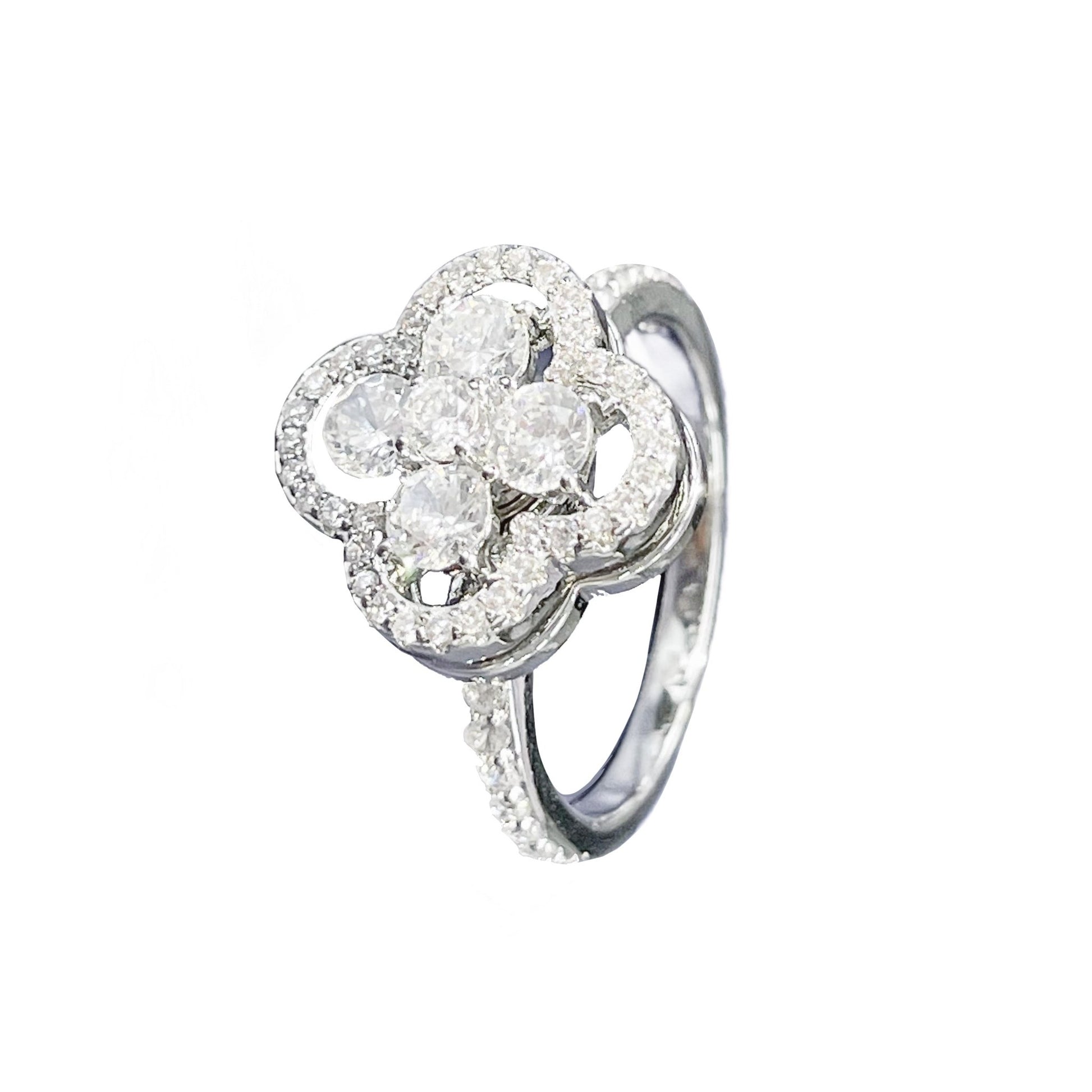 High - end rings sold at a discount - BEAR GIRL