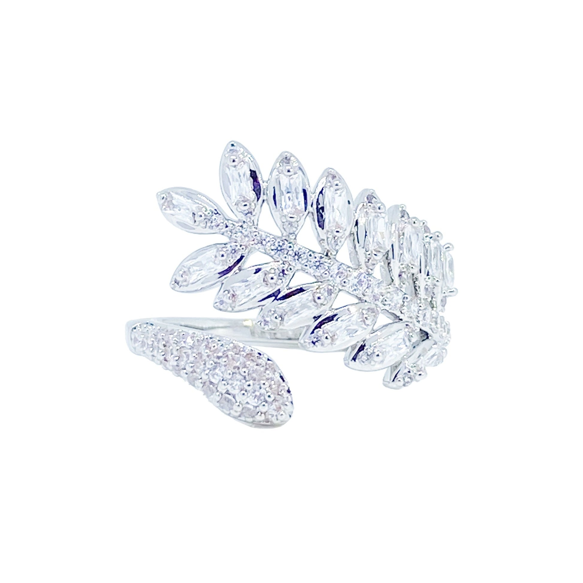 High - end rings sold at a discount - BEAR GIRL