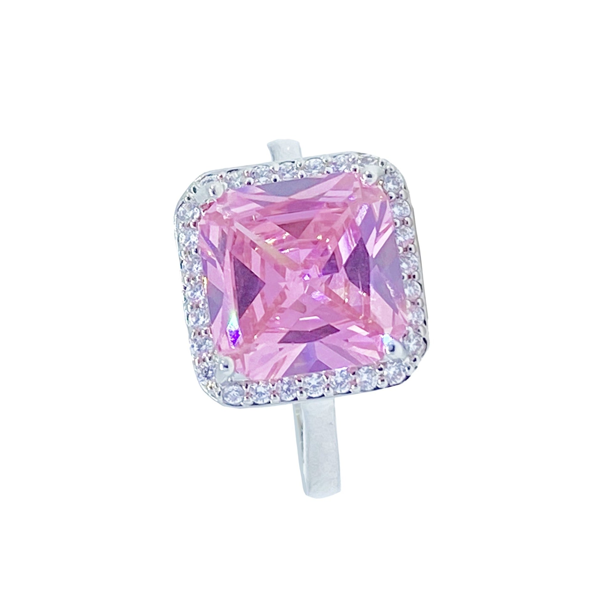 High - end rings sold at a discount - BEAR GIRL