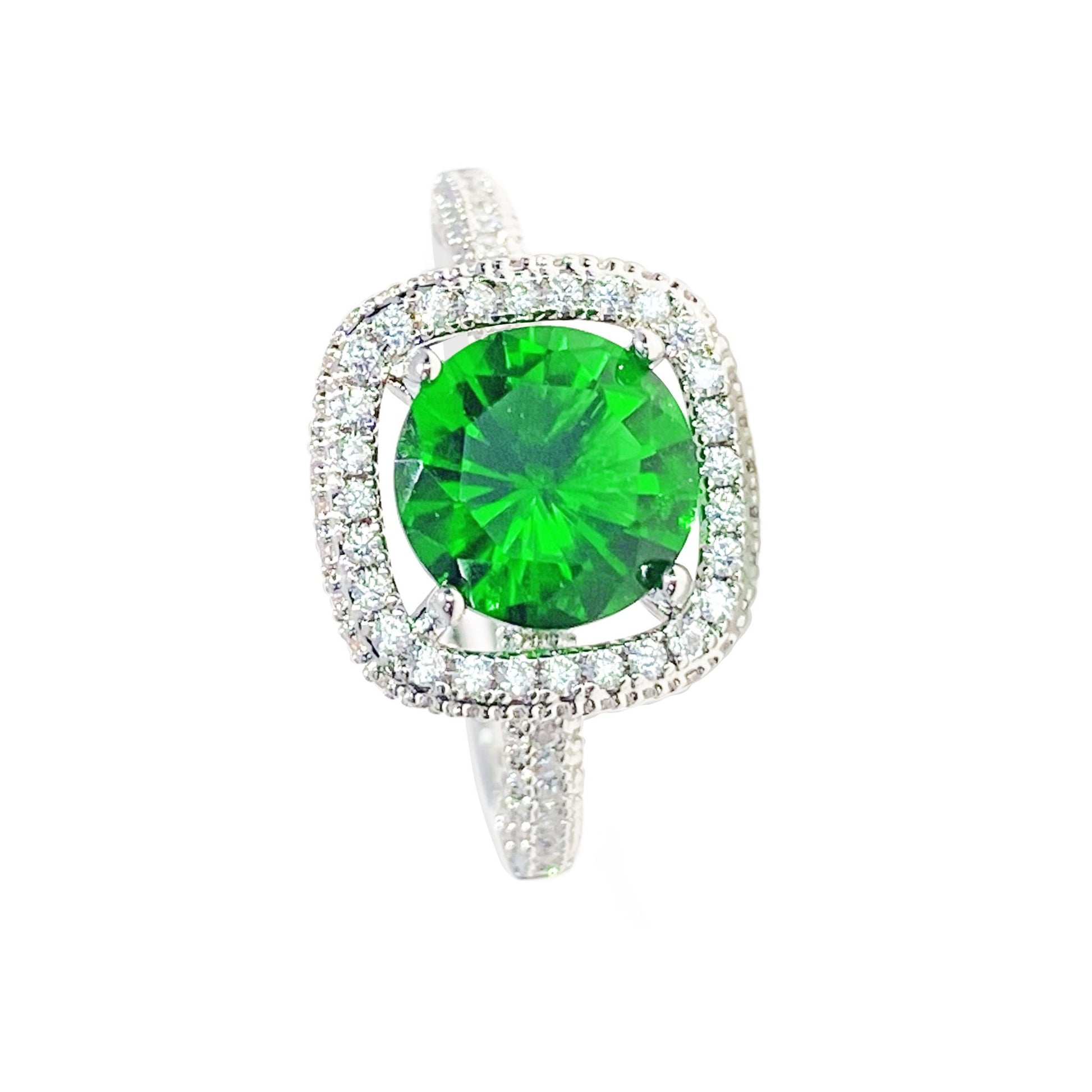 High - end rings sold at a discount - BEAR GIRL