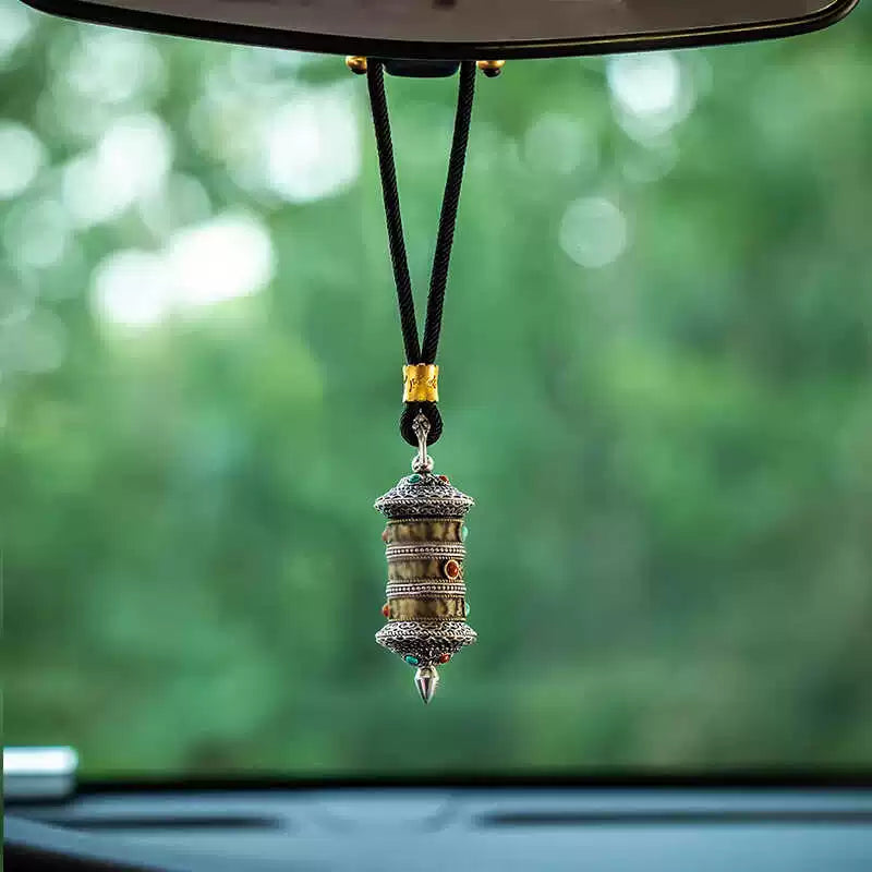 The prayer wheel pendant can be opened, the car trailer is a good thing, a high-end car pendant, a handmade original safety car ornament