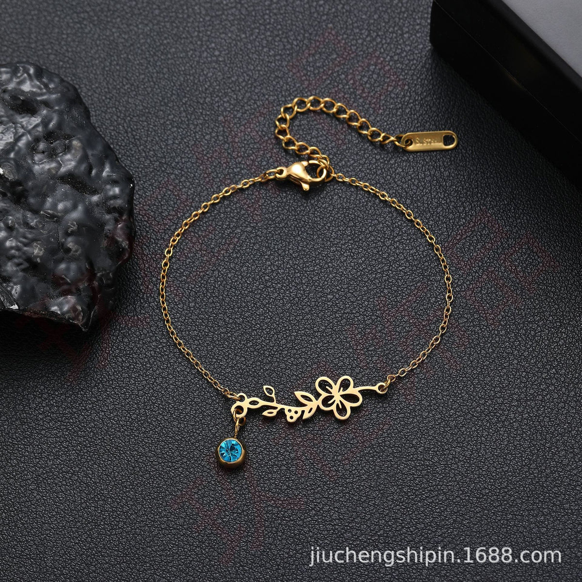[Custom Piece] Stainless Steel December Birthday Flower Bracelet Pendant, Electroplated 18K Gold Month