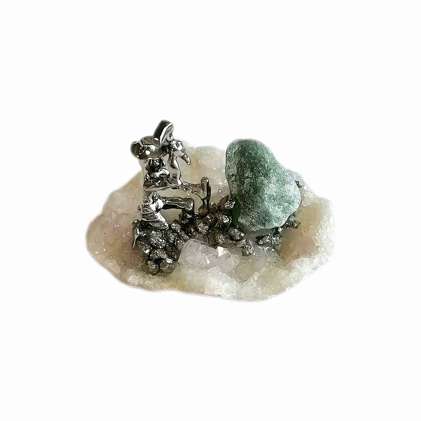 Features Energy blessed crystal stones with crystal bags that can divinate yourself - BEAR GIRL