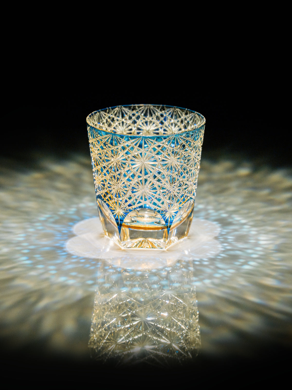 Large Blue Daisy Edo Kiriko Whisky Glass — design and cut detail
